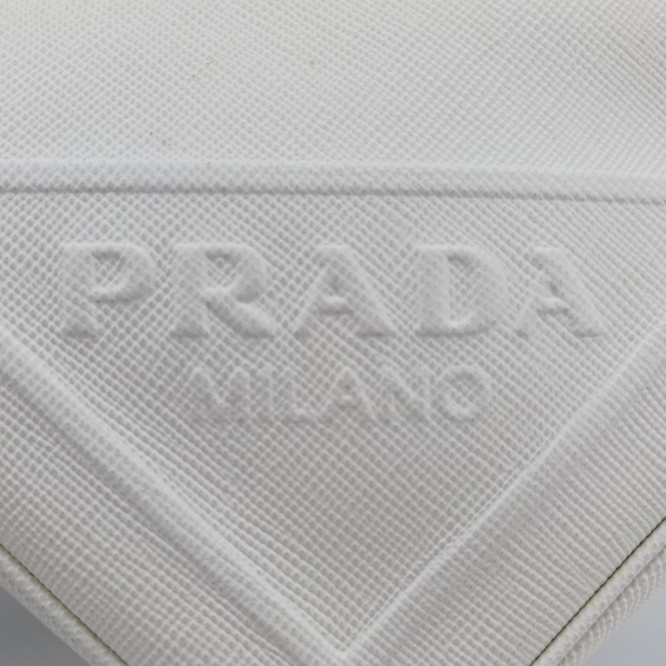 Pre-owned Prada Triangle Logo Plate White SAFFIANO Leather  shoulderbag | stylenewstar