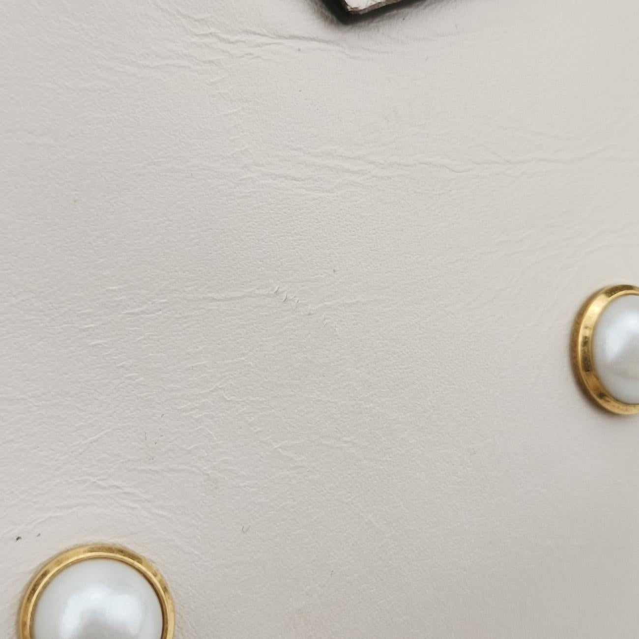 Pre-owned Gucci Broadway Pearl Bee White Leather 453778 shoulderbag | stylenewstar