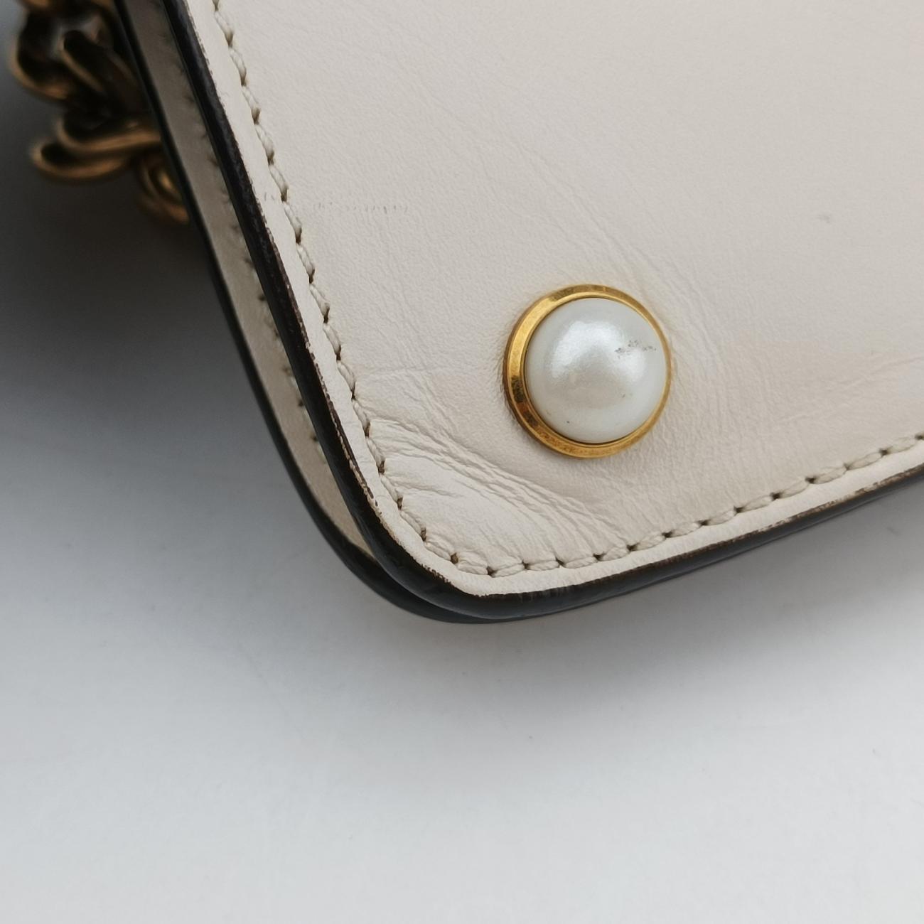 Pre-owned Gucci Broadway Pearl Bee White Leather 453778 shoulderbag | stylenewstar