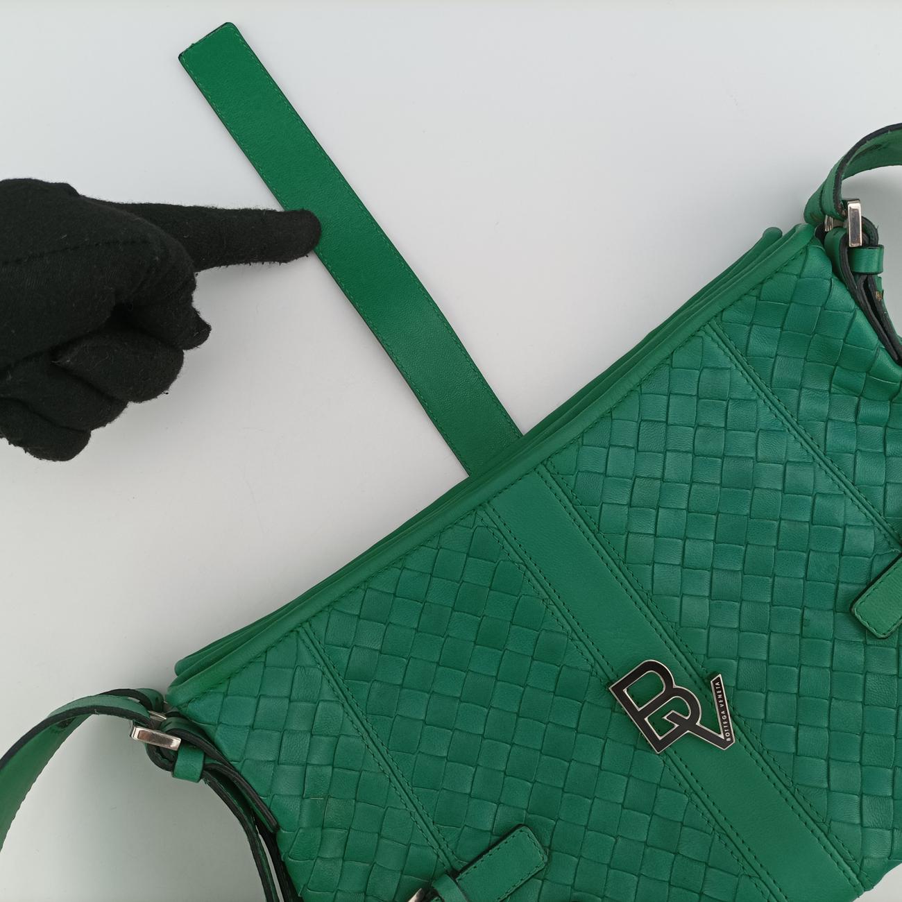 Pre-owned Bottega Veneta Intrecciato Green lambskin  shoulderbag | stylenewstar
