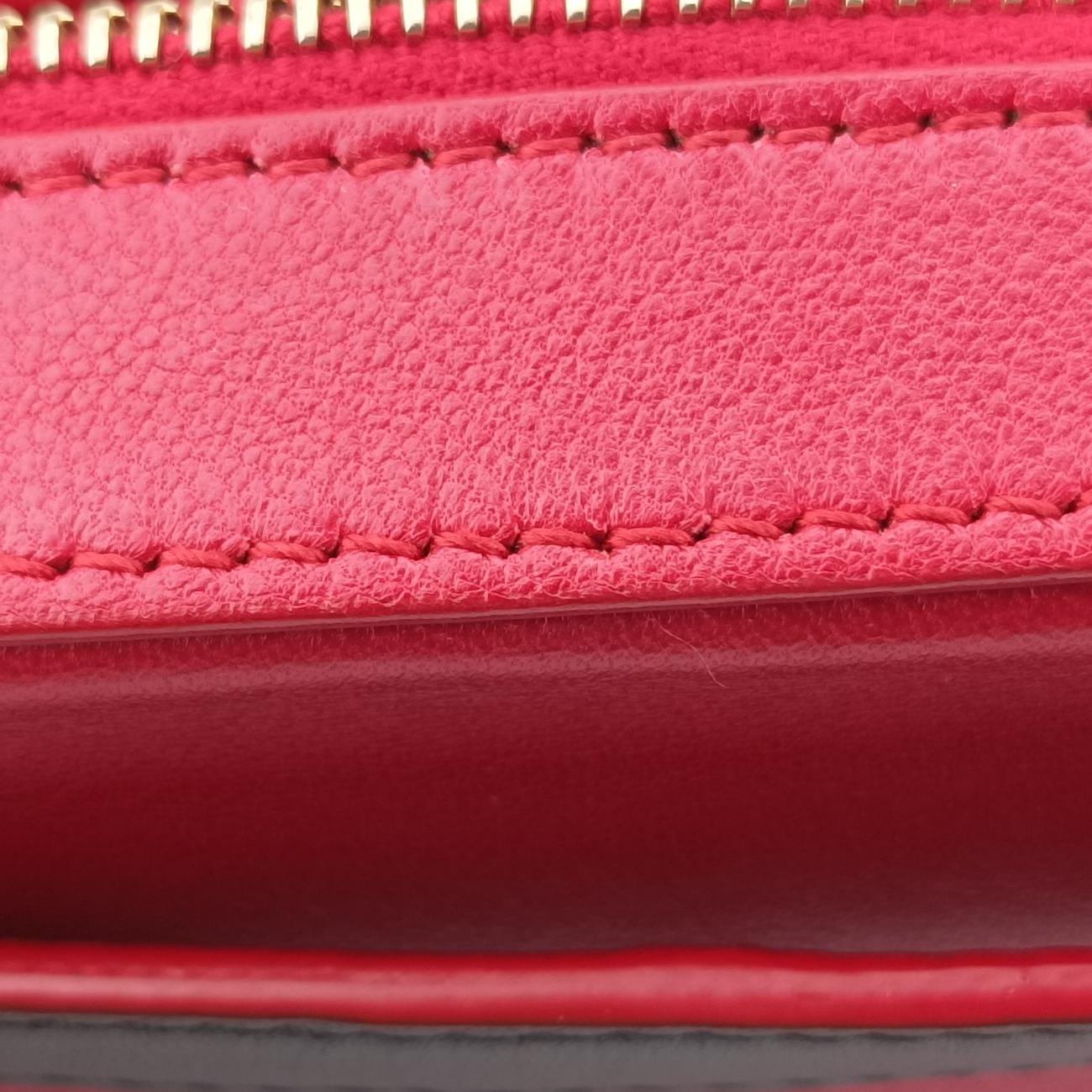 Pre-owned Yves Saint Laurent VICKY Red Leather 557574 bum bag/waist bag | stylenewstar