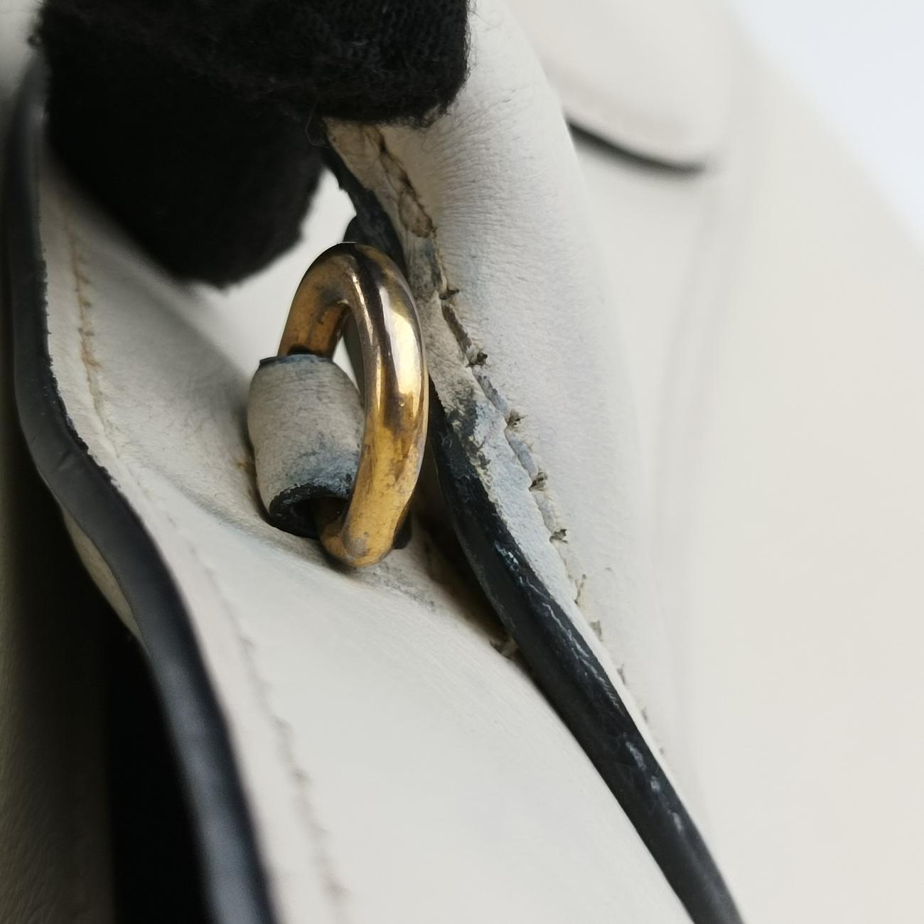 Pre-owned Prada Esplanade White SAFFIANO Leather 1BA045 shoulderbag | stylenewstar