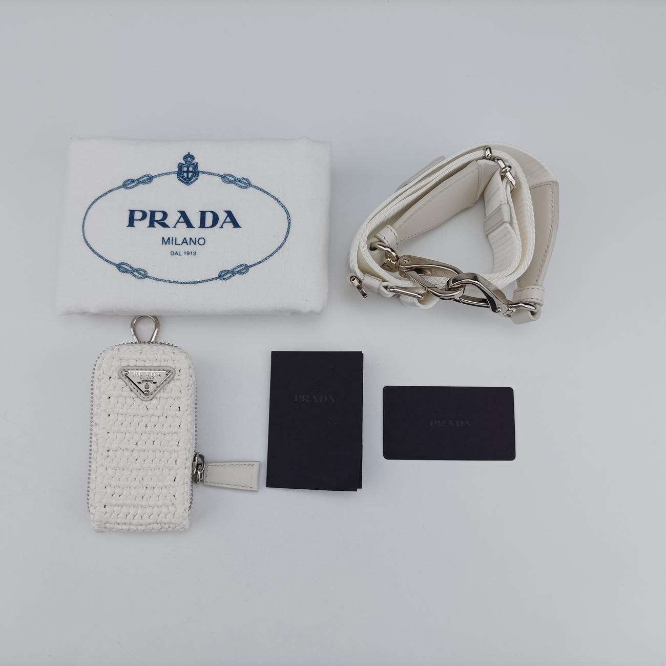 Pre-owned Prada Triangle Logo White Straw  shoulderbag | stylenewstar