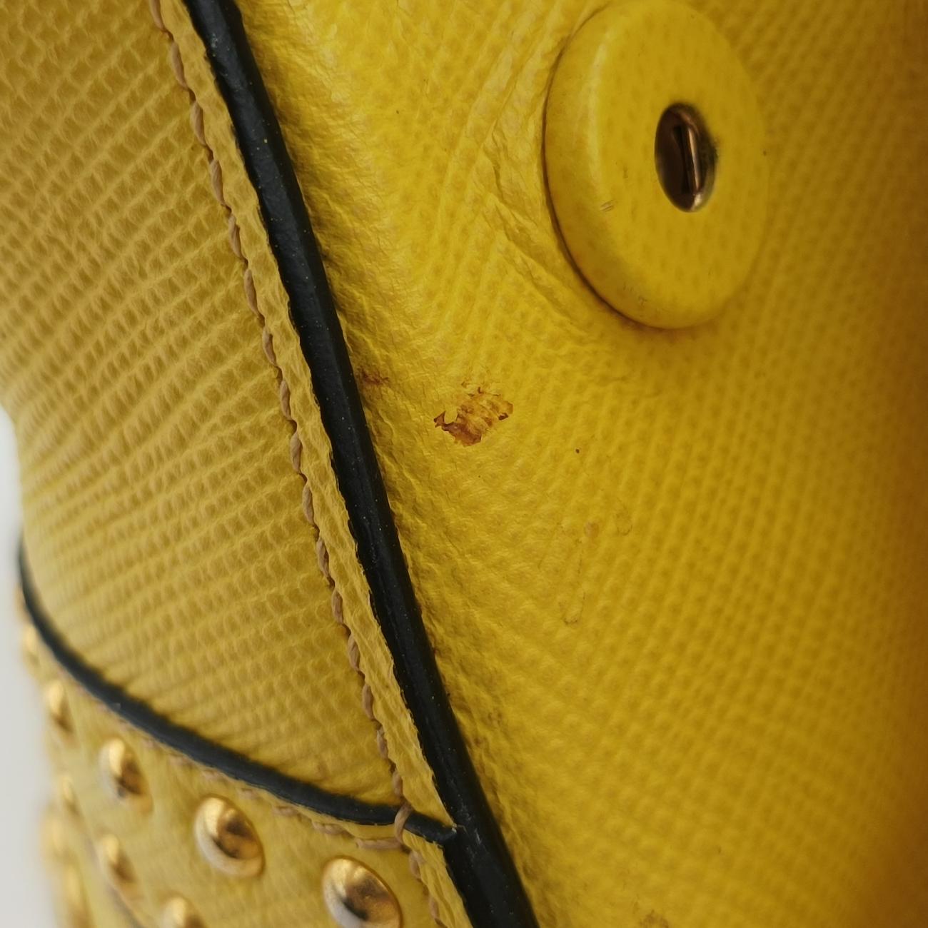 Pre-owned Prada Cuir Studded Open Promenade Yellow Saffiano Leather BN2753 handbag | stylenewstar