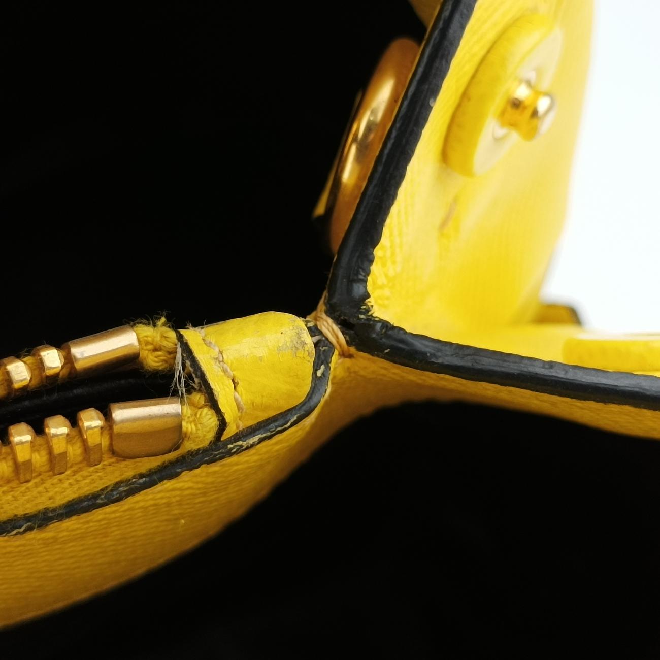 Pre-owned Prada Cuir Studded Open Promenade Yellow Saffiano Leather BN2753 handbag | stylenewstar