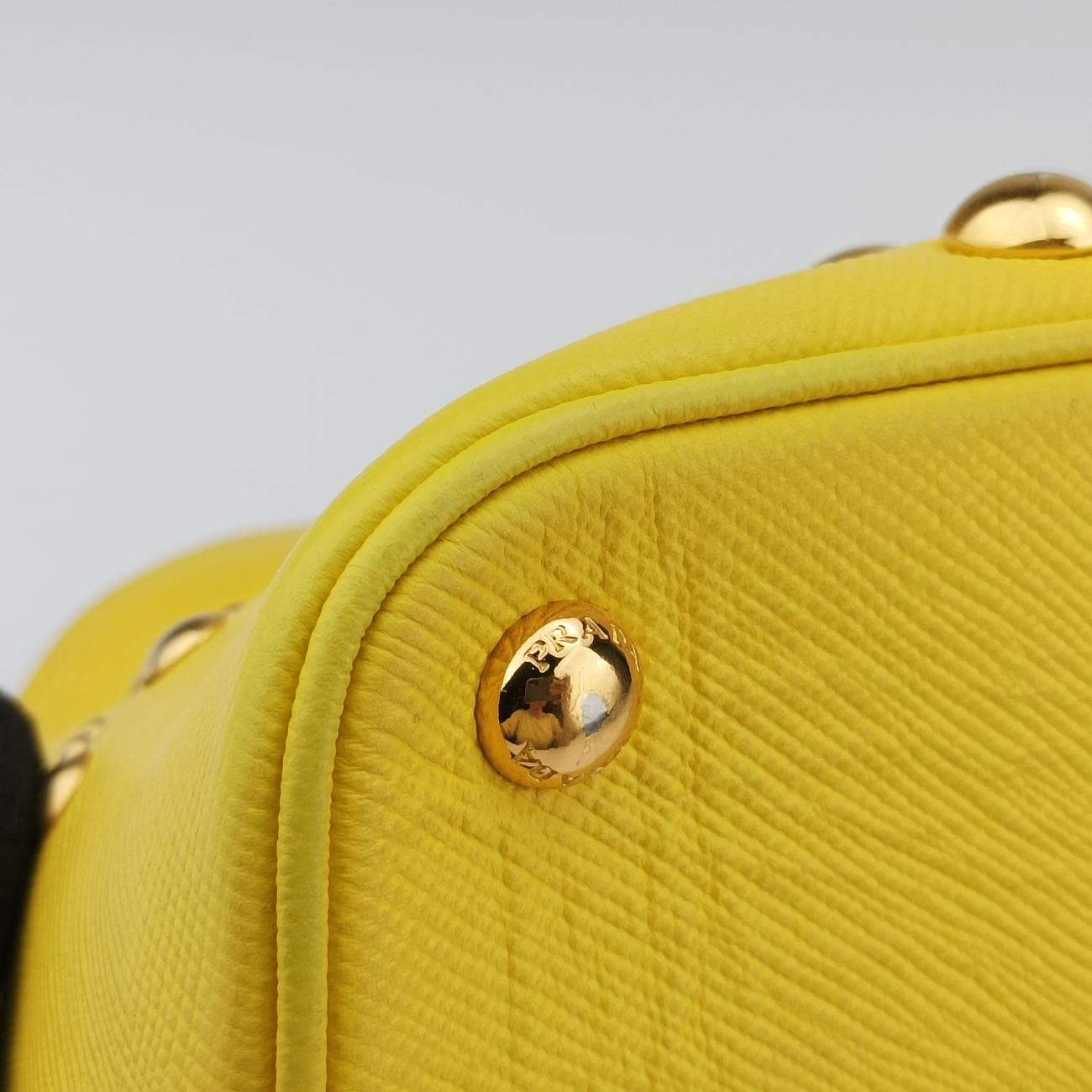 Pre-owned Prada Cuir Studded Open Promenade Yellow Saffiano Leather BN2753 handbag | stylenewstar