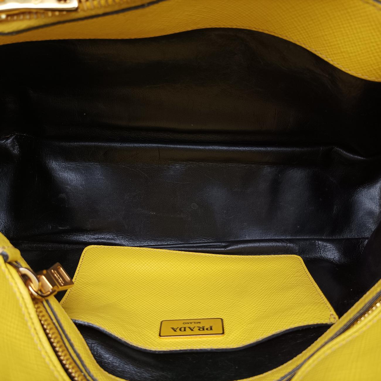 Pre-owned Prada Cuir Studded Open Promenade Yellow Saffiano Leather BN2753 handbag | stylenewstar