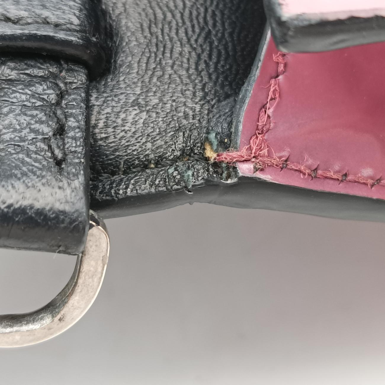 Pre-owned Prada Cahier Black x Purple Leather 1BH018 shoulderbag | stylenewstar