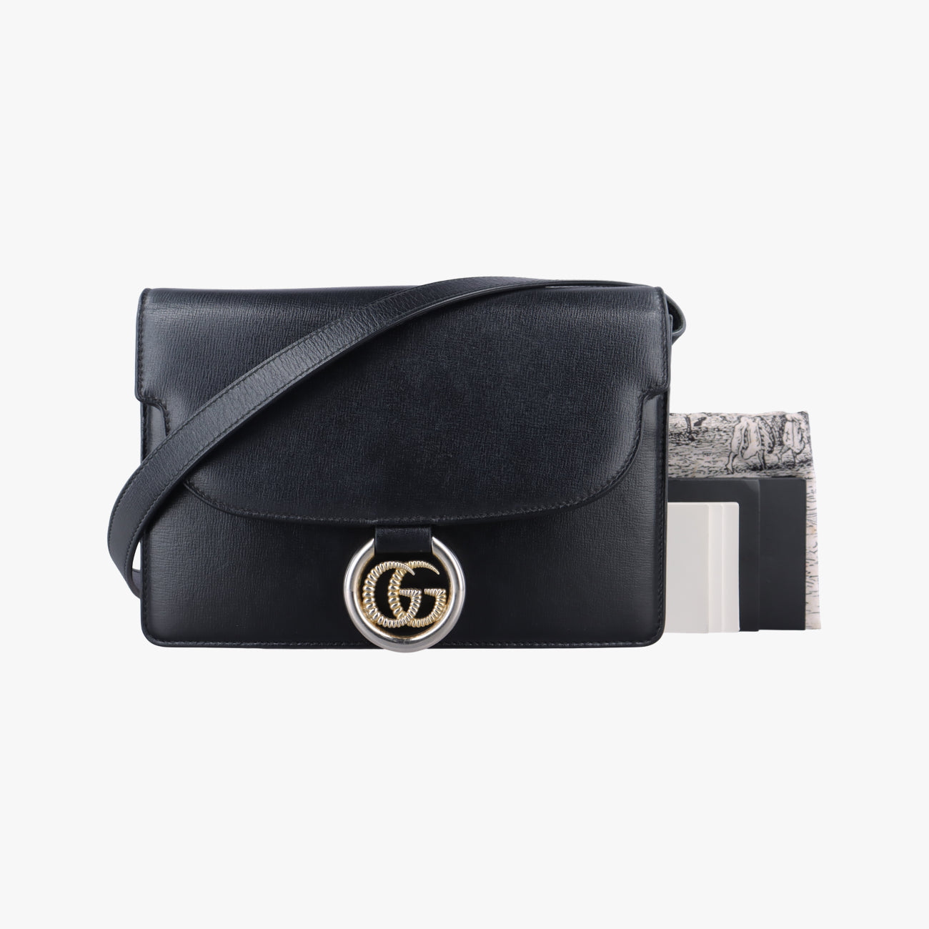 Pre-owned Gucci GG Ring GG Marmont Black Leather 589474 shoulderbag | stylenewstar