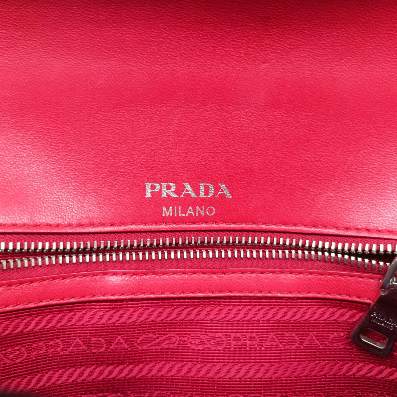 Pre-owned Prada Nappa Gaufre Red lambskin 1BD140 shoulderbag | stylenewstar