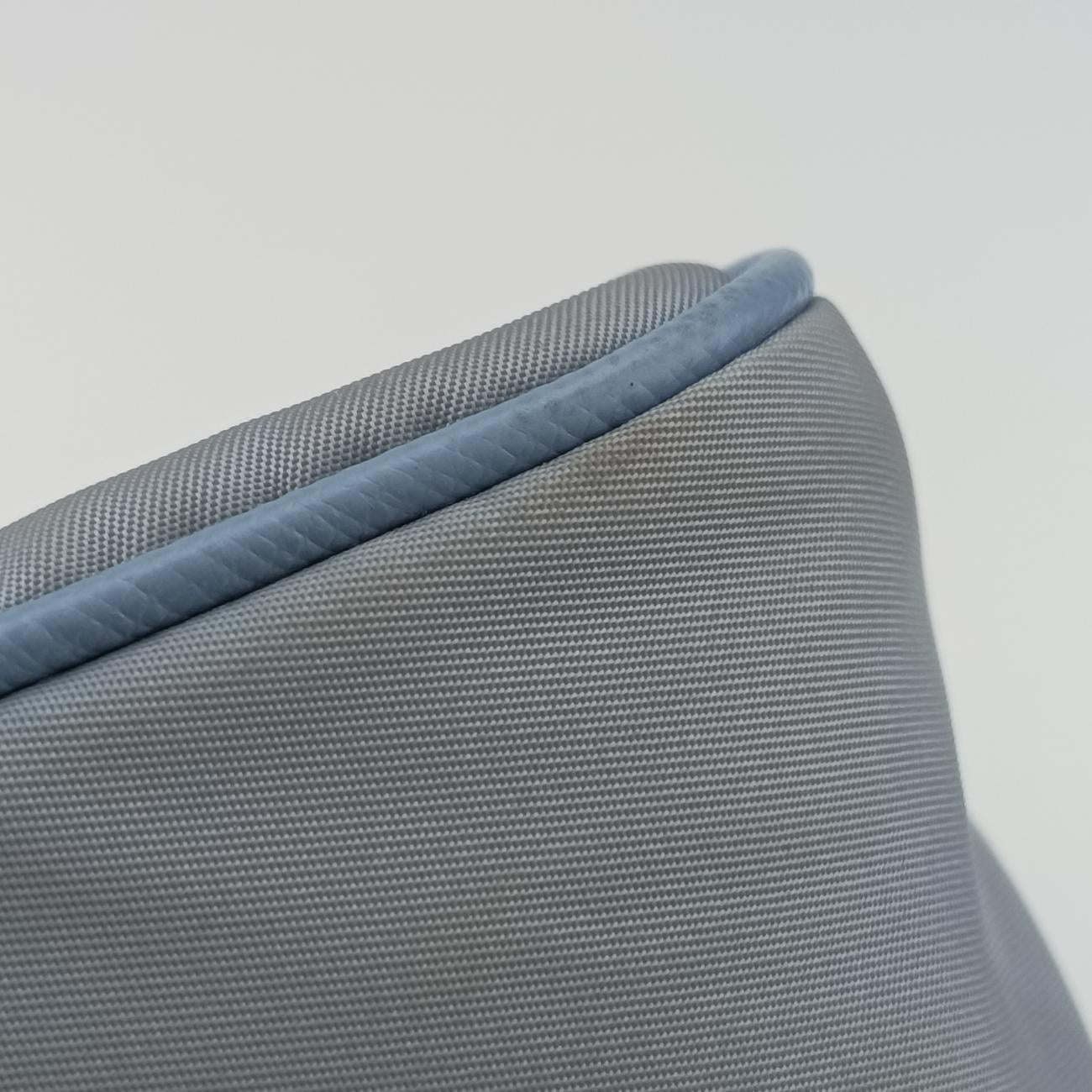 Vintage Prada Re-Edition 2005 Re-Nylon Blue nylon 1BH204 shoulderbag | stylenewstar