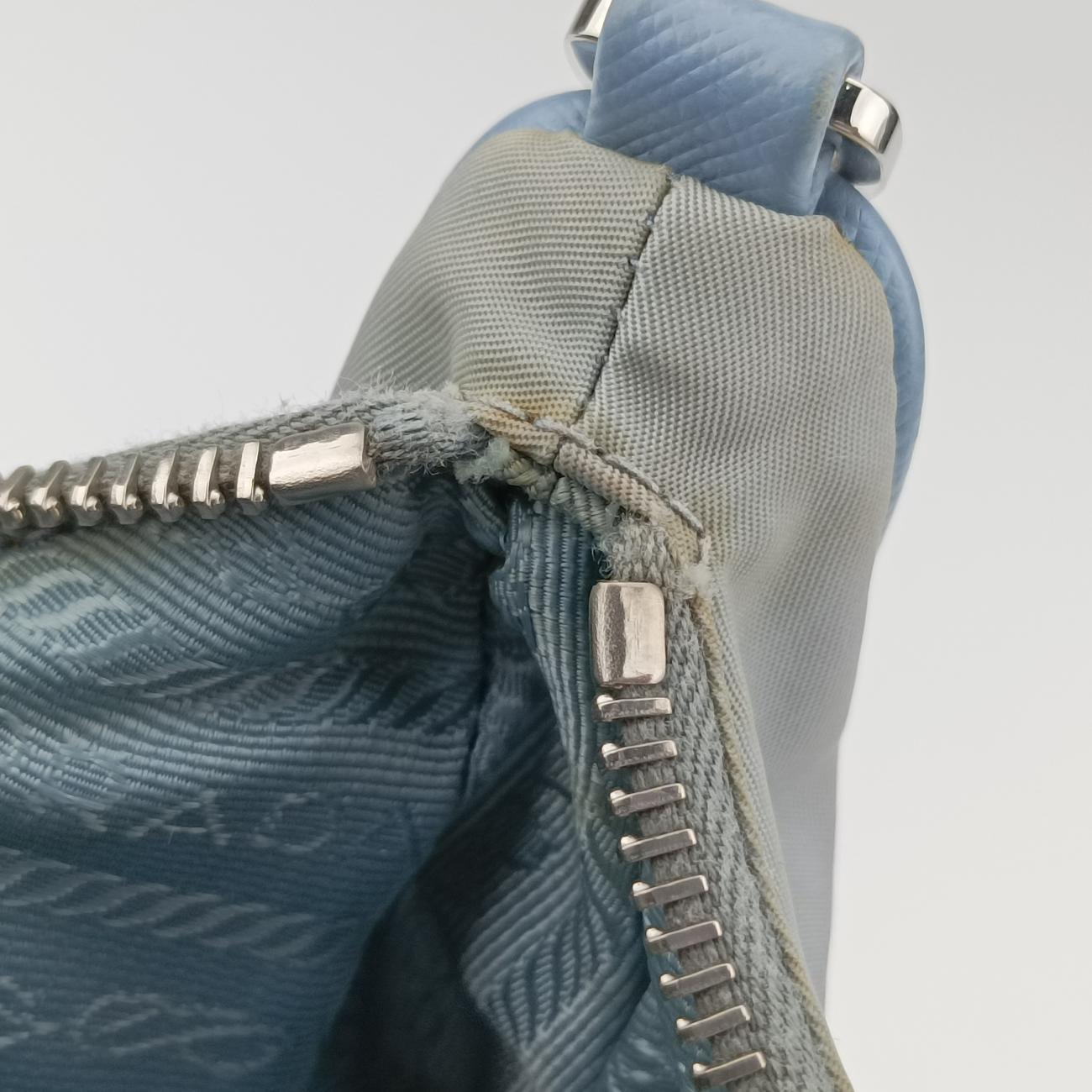 Vintage Prada Re-Edition 2005 Re-Nylon Blue nylon 1BH204 shoulderbag | stylenewstar