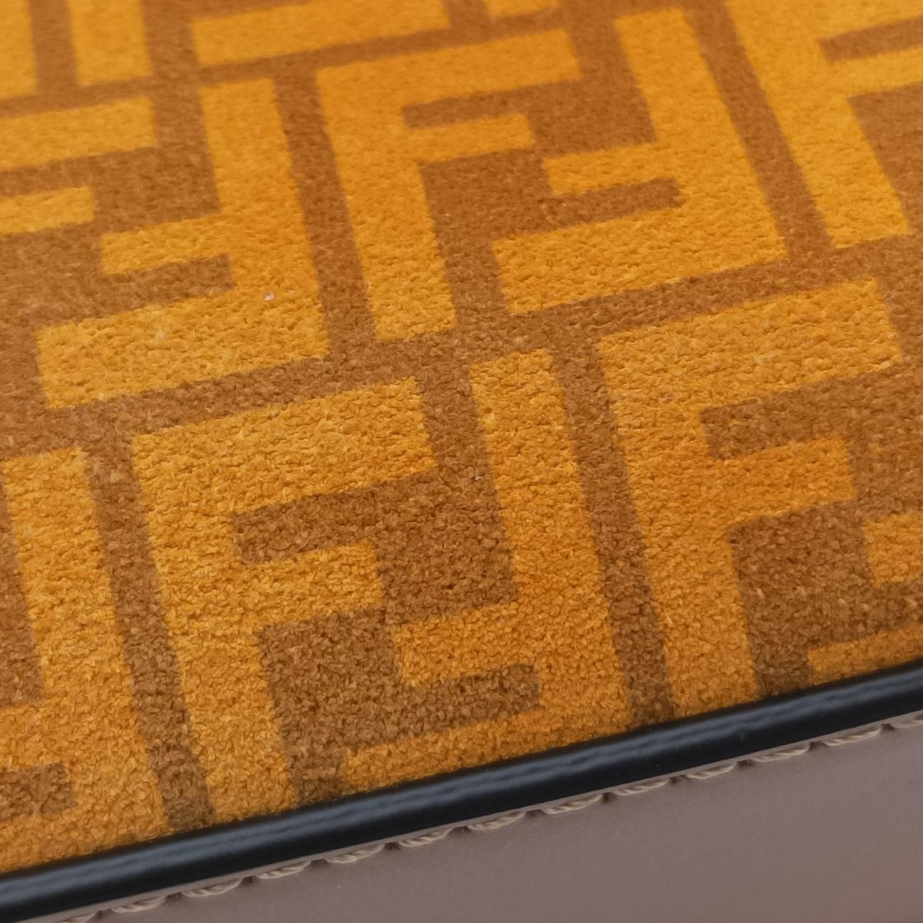 Secondhand Fendi MINI SUNSHINE SHOPPER Beige×Multicolour velor 8BS051 shoulderbag | stylenewstar