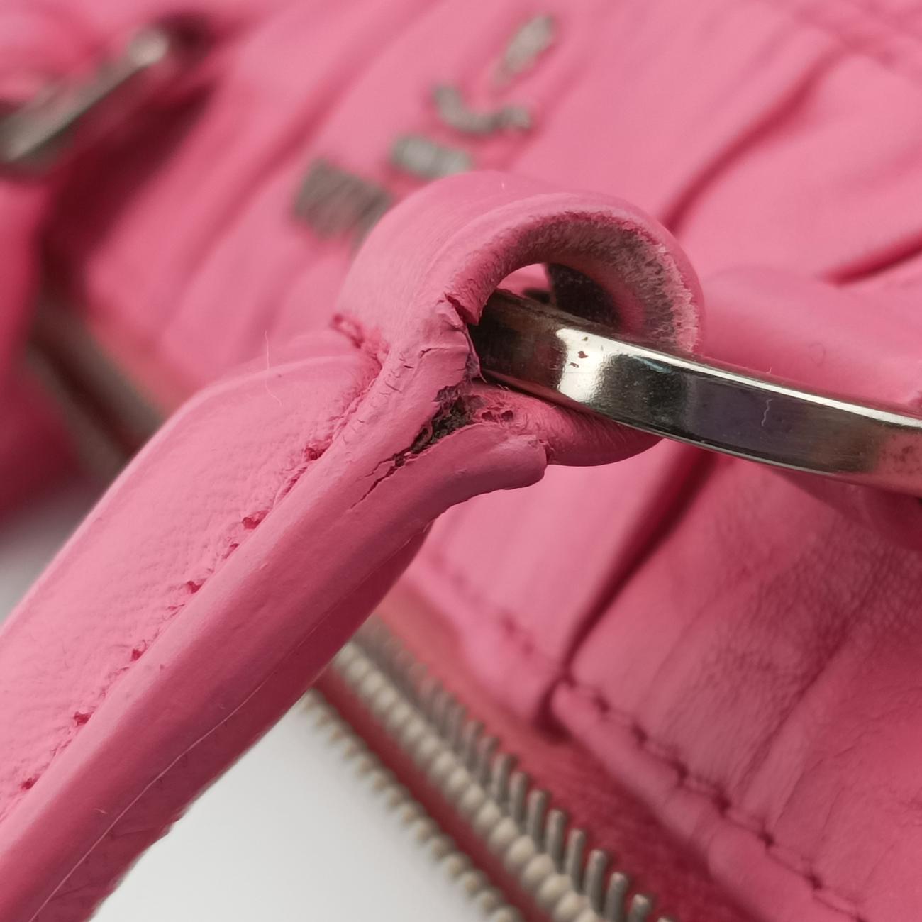 Pre-owned Prada Gathered Pink nylon BN2393 shoulderbag | stylenewstar