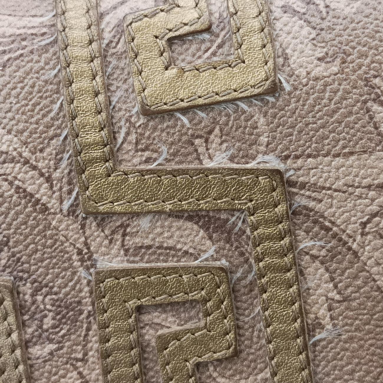 Pre-owned VERSACE La Medusa Multicolour Leather  shoulderbag | stylenewstar