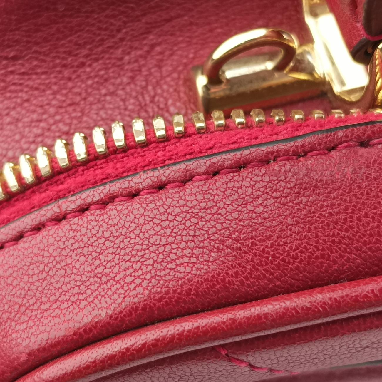 Pre-owned Gucci Blondie Red Leather 744434 shoulderbag | stylenewstar