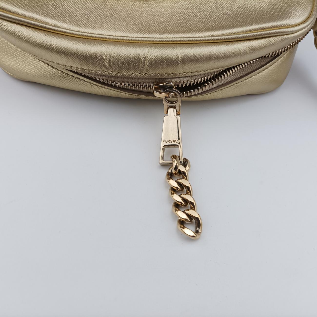 Pre-owned VERSACE Medusa Golden Leather  shoulderbag | stylenewstar