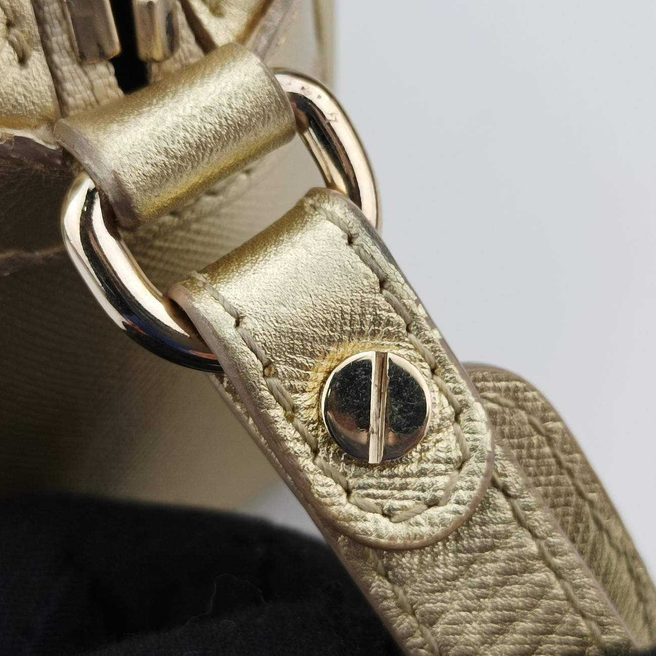 Pre-owned VERSACE Medusa Golden Leather  shoulderbag | stylenewstar