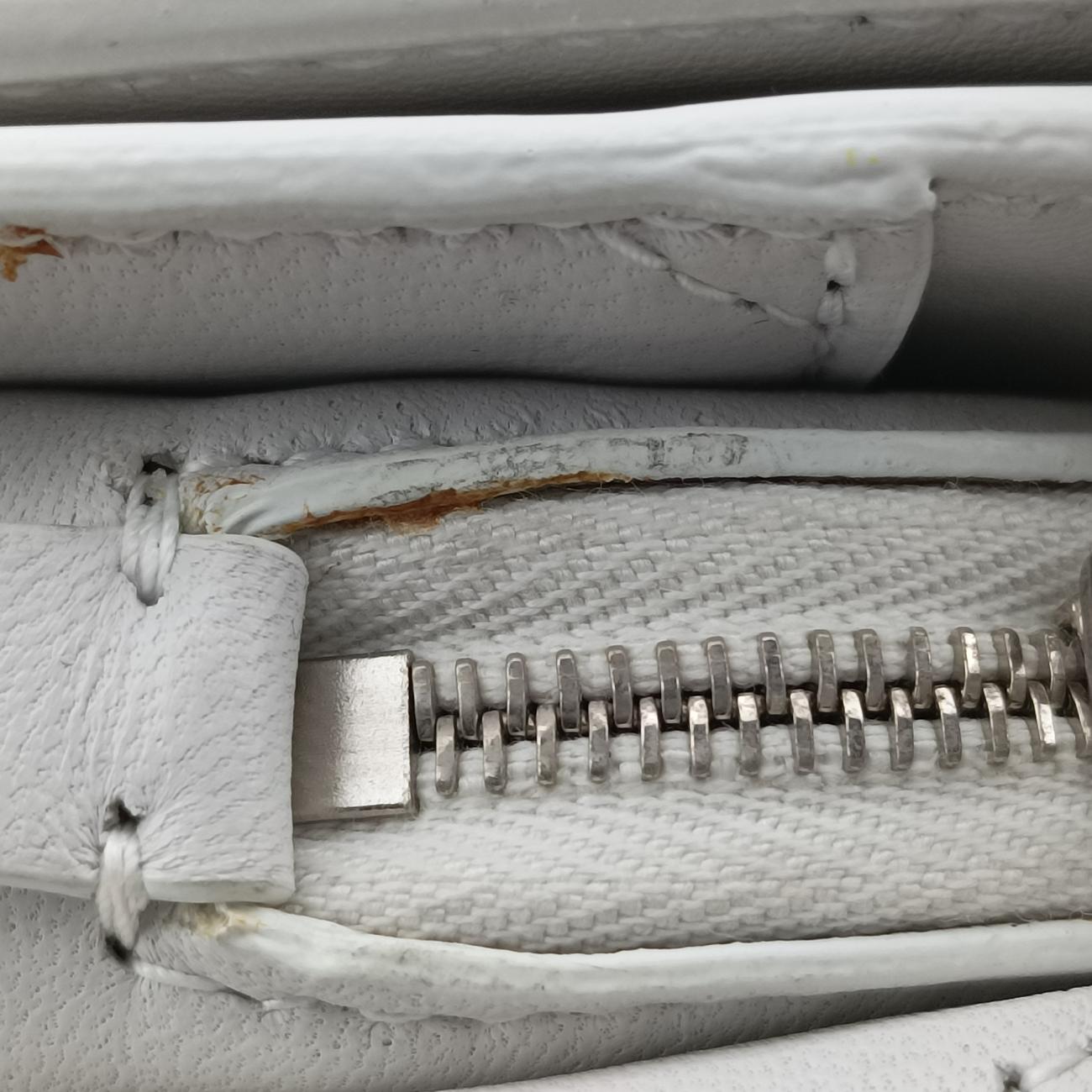 Pre-owned Balenciaga B.Logo White Leather  shoulderbag | stylenewstar