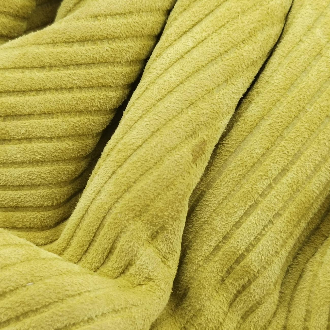 Secondhand Fendi Peekaboo Green Suede 8BP118 shoulderbag | stylenewstar