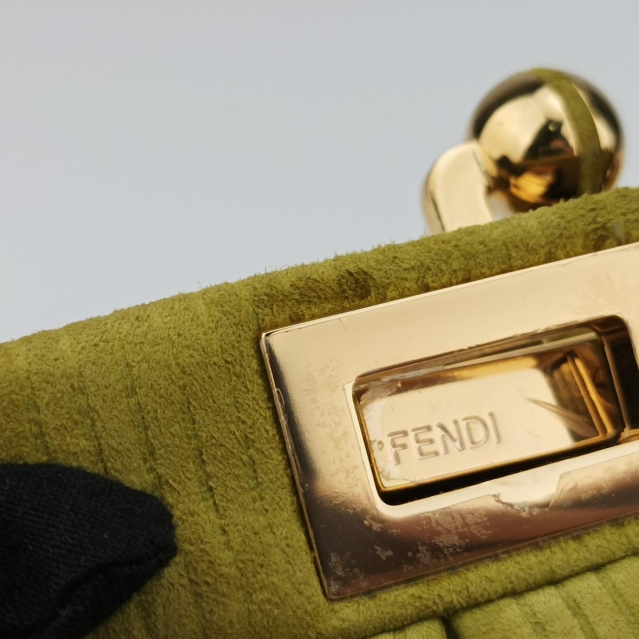 Secondhand Fendi Peekaboo Green Suede 8BP118 shoulderbag | stylenewstar