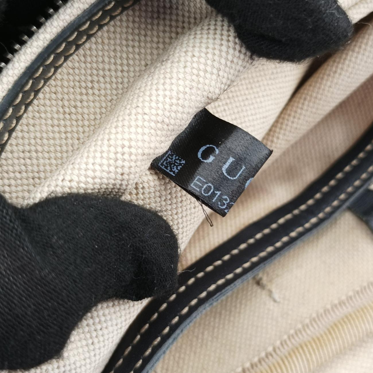 Pre-owned Gucci Diamante Beige×Black PVC coated canvas 208463 handbag | stylenewstar