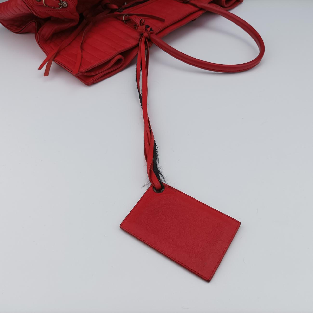 Pre-owned Balenciaga Quilted Papier A4 Tote Red Leather  shoulderbag | stylenewstar