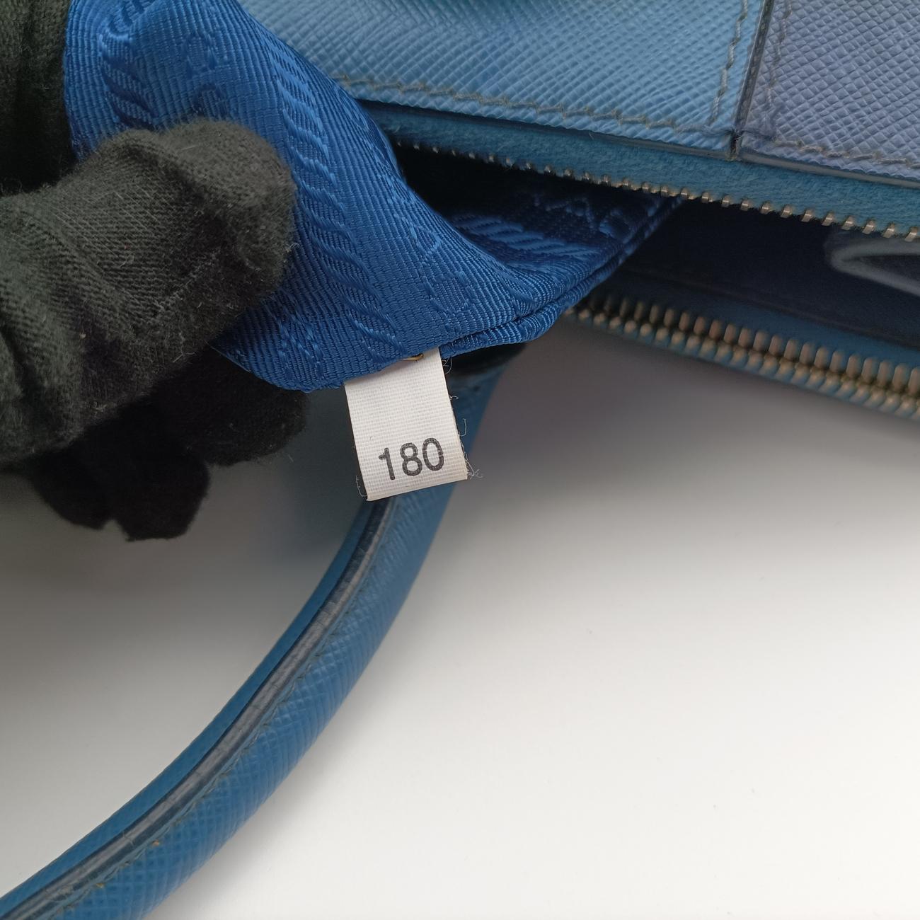 Pre-owned Prada Galleria Blue×Navy SAFFIANO Leather B2274C shoulderbag | stylenewstar