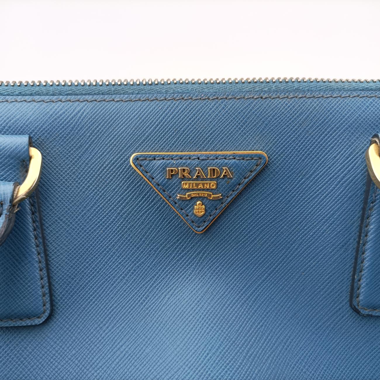 Pre-owned Prada Galleria Blue×Navy SAFFIANO Leather B2274C shoulderbag | stylenewstar