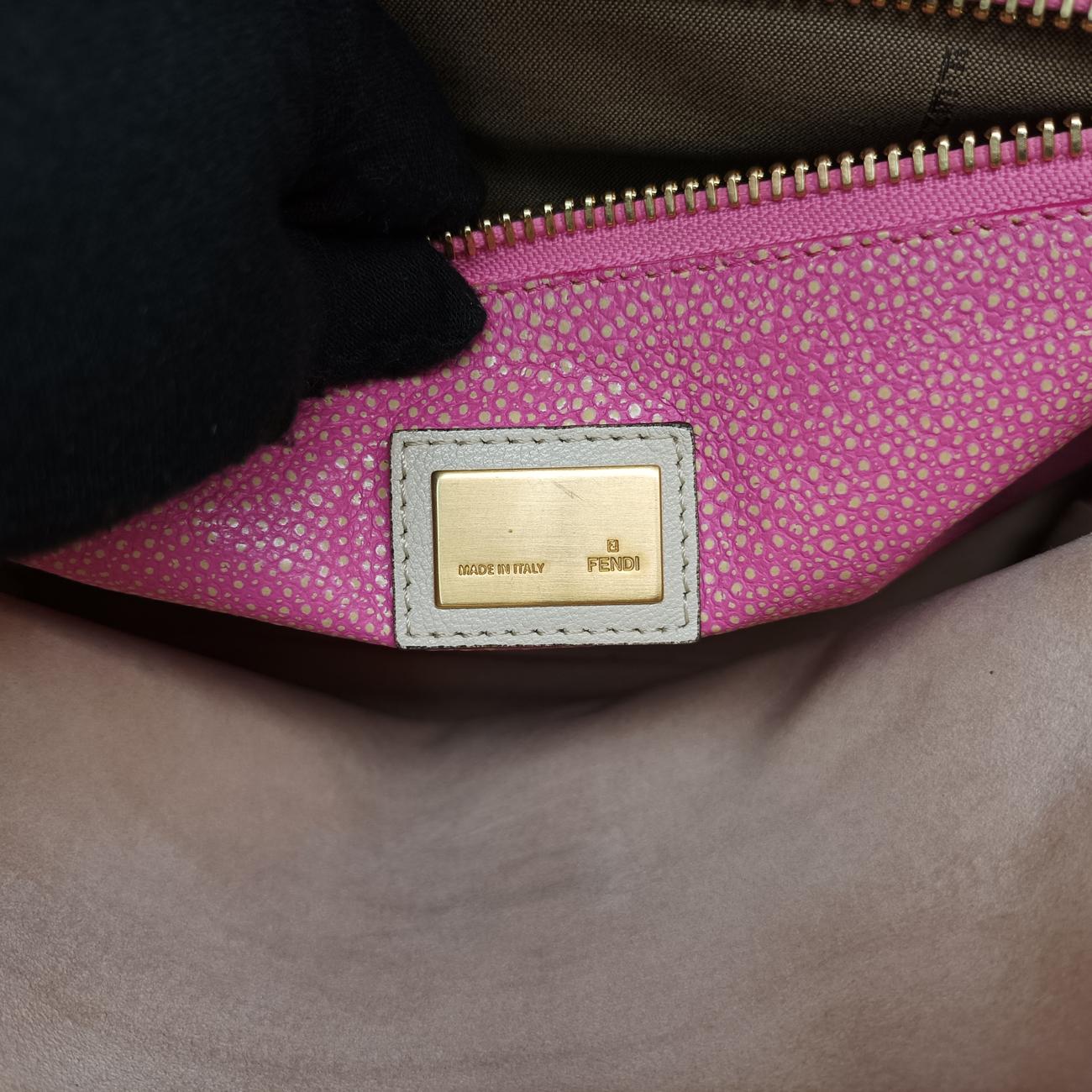 Pre-owned Fendi PEEKABOO Large Beige Leather 8BN210 shoulderbag | stylenewstar