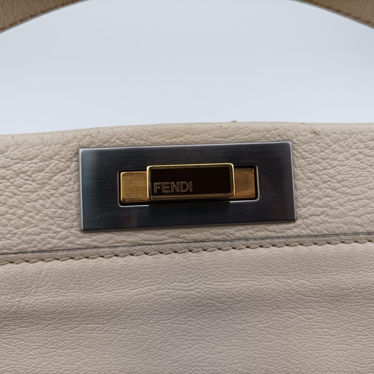 Pre-owned Fendi PEEKABOO Large Beige Leather 8BN210 shoulderbag | stylenewstar
