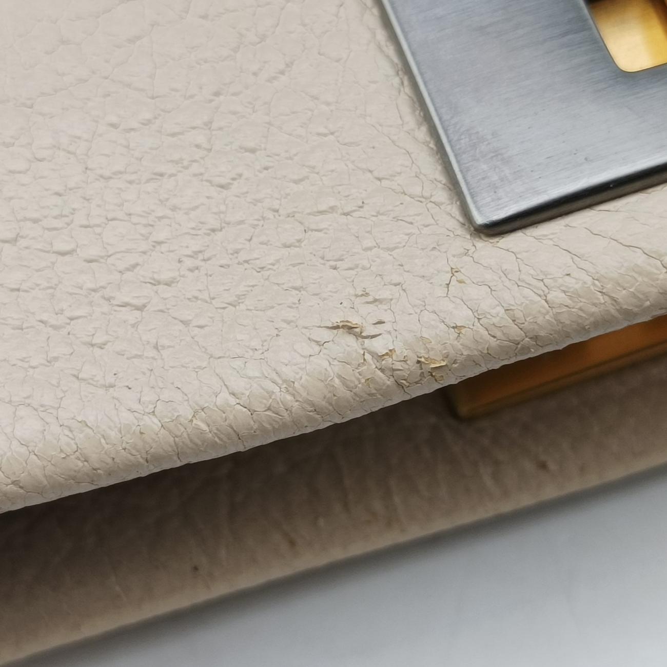 Pre-owned Fendi PEEKABOO Large Beige Leather 8BN210 shoulderbag | stylenewstar