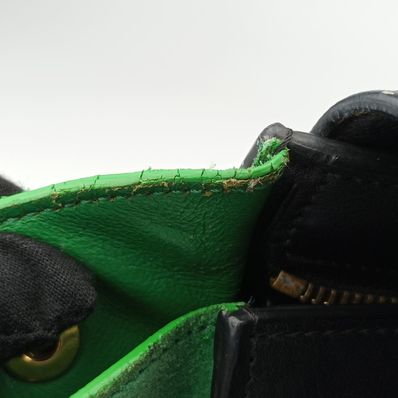 Pre-owned Celine Trapèze Blue x Black x Green Leather x suede  shoulderbag | stylenewstar