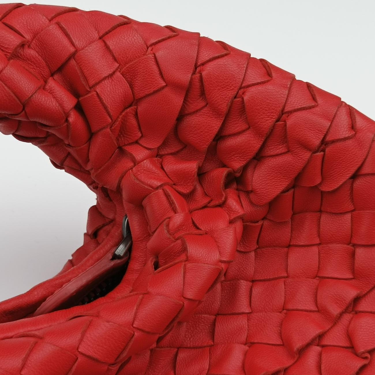 Pre-owned Bottega Veneta Intrecciato Red Leather  shoulderbag | stylenewstar