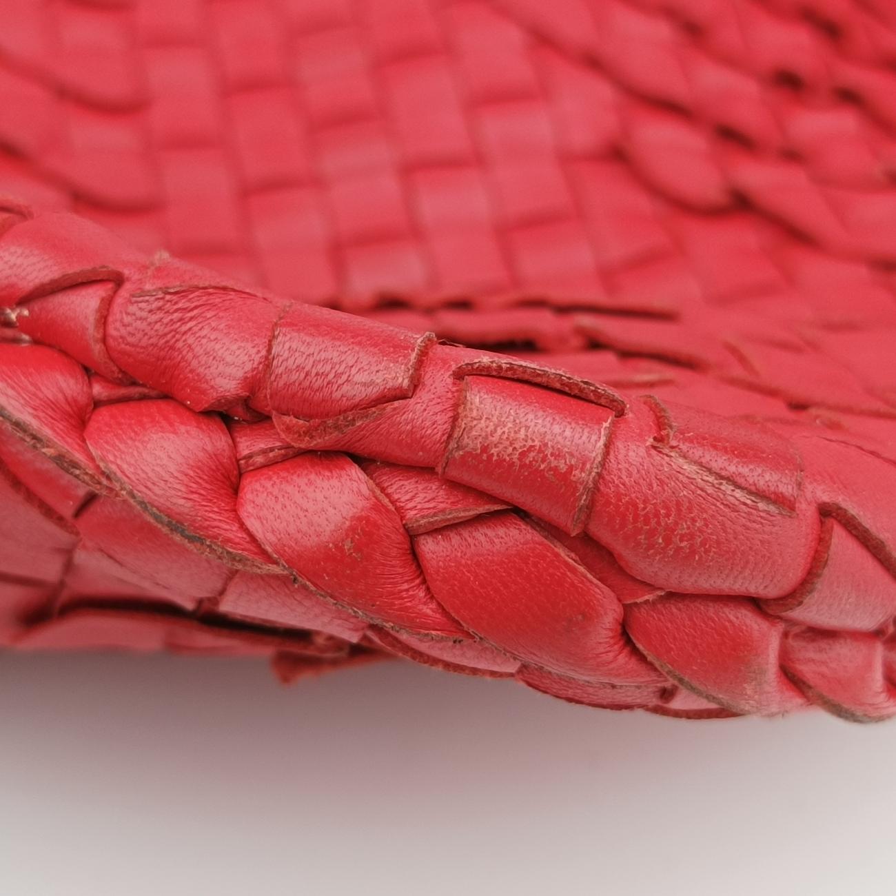 Pre-owned Bottega Veneta Intrecciato Red Leather  shoulderbag | stylenewstar