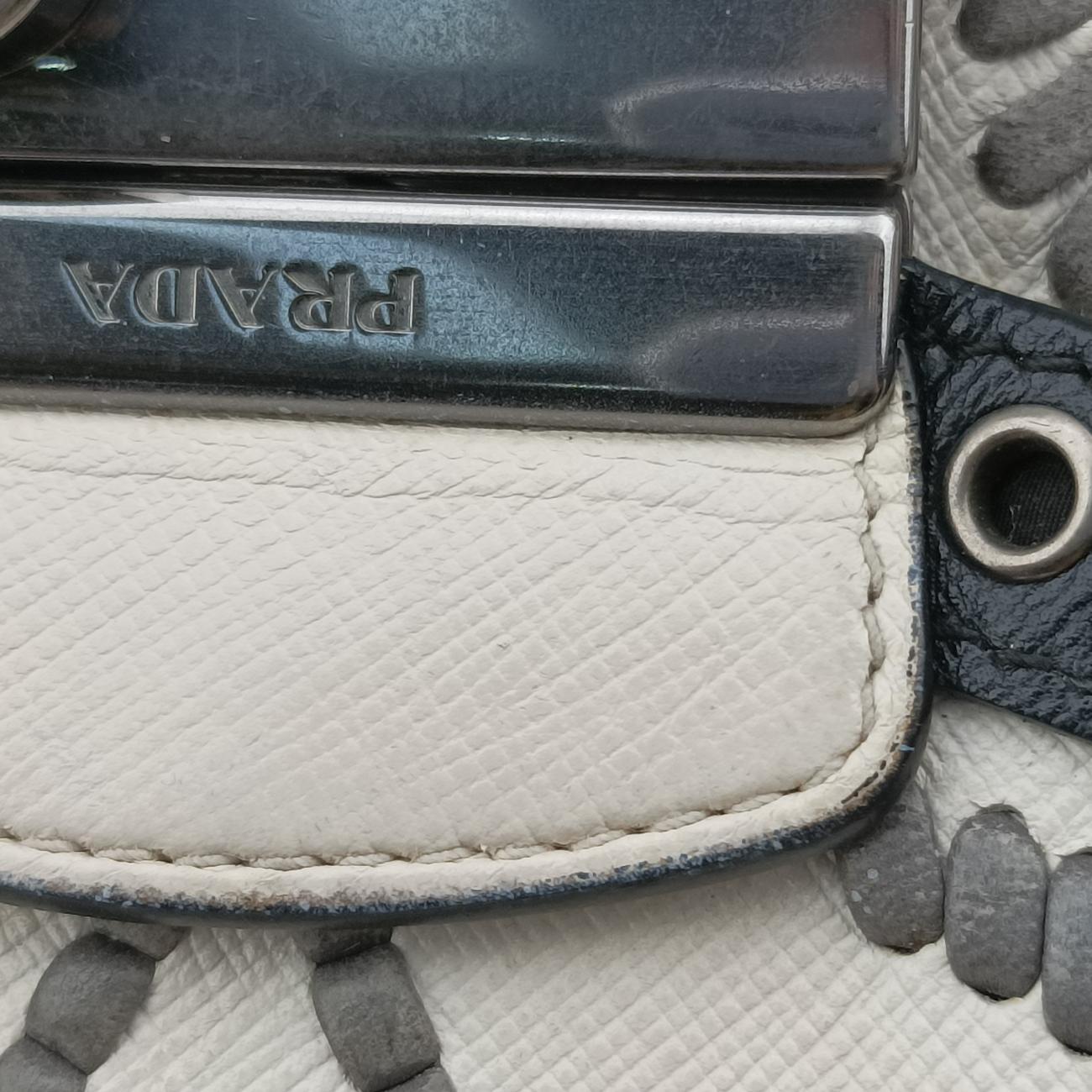 Secondhand Prada Embroidered Sound Black x White x Gray SAFFIANO Leather  shoulderbag | stylenewstar