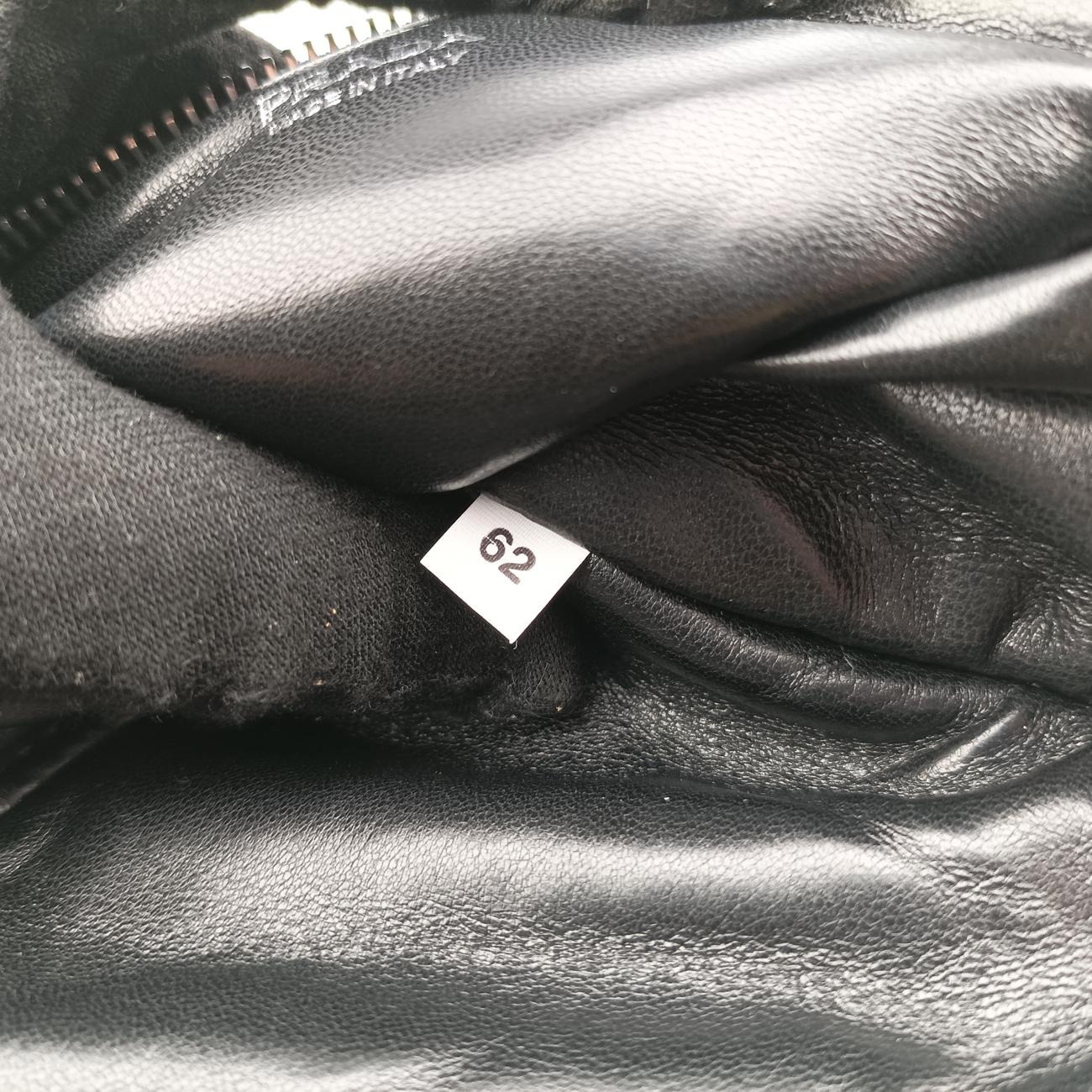 Pre-owned Prada triangle mini Black Leather 1NR015 shoulderbag | stylenewstar