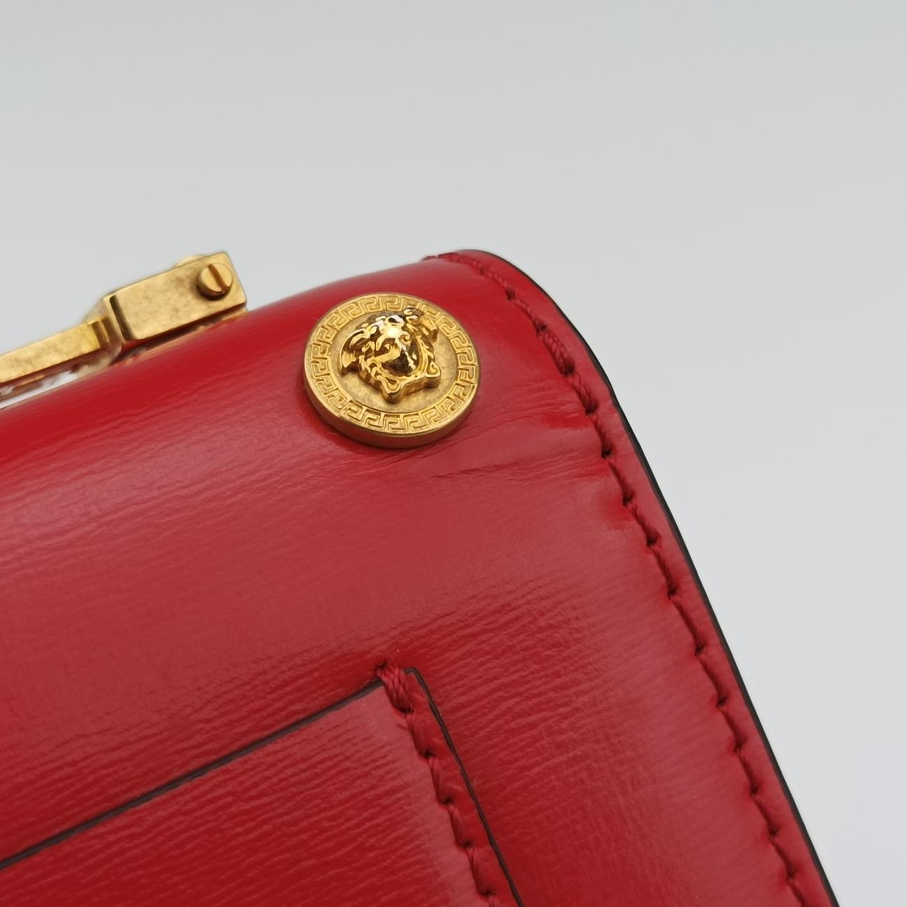 Pre-owned VERSACE Medusa Red Leather  shoulderbag | stylenewstar