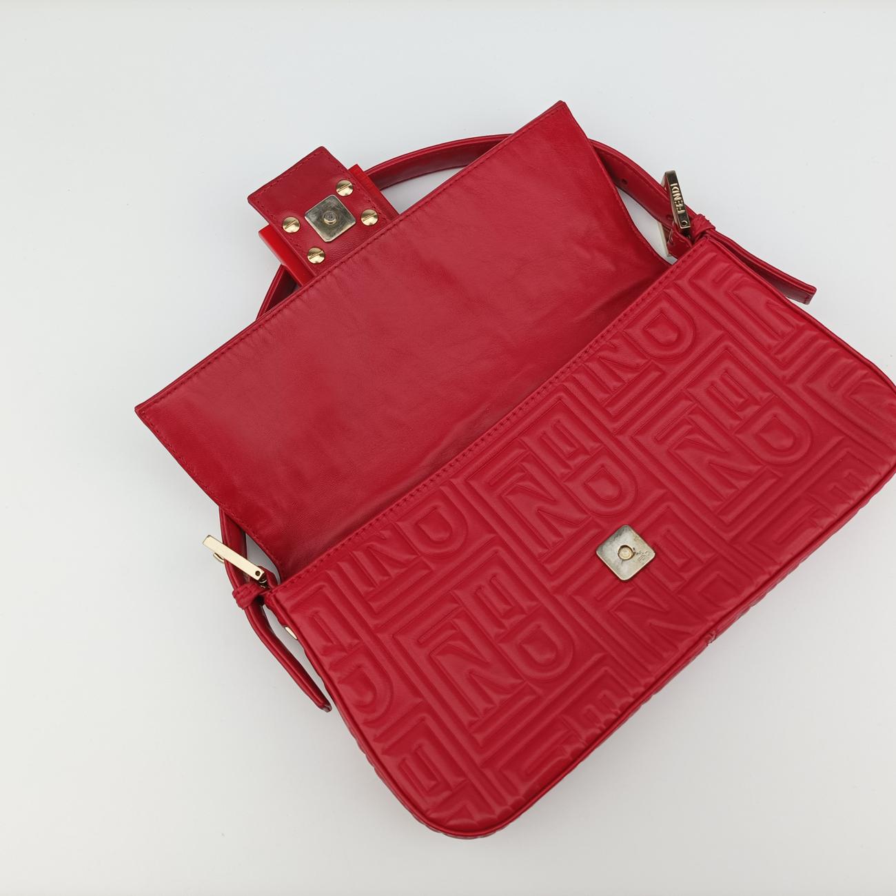 Pre-owned Fendi Baguette Red lambskin 8BR600 shoulderbag | stylenewstar