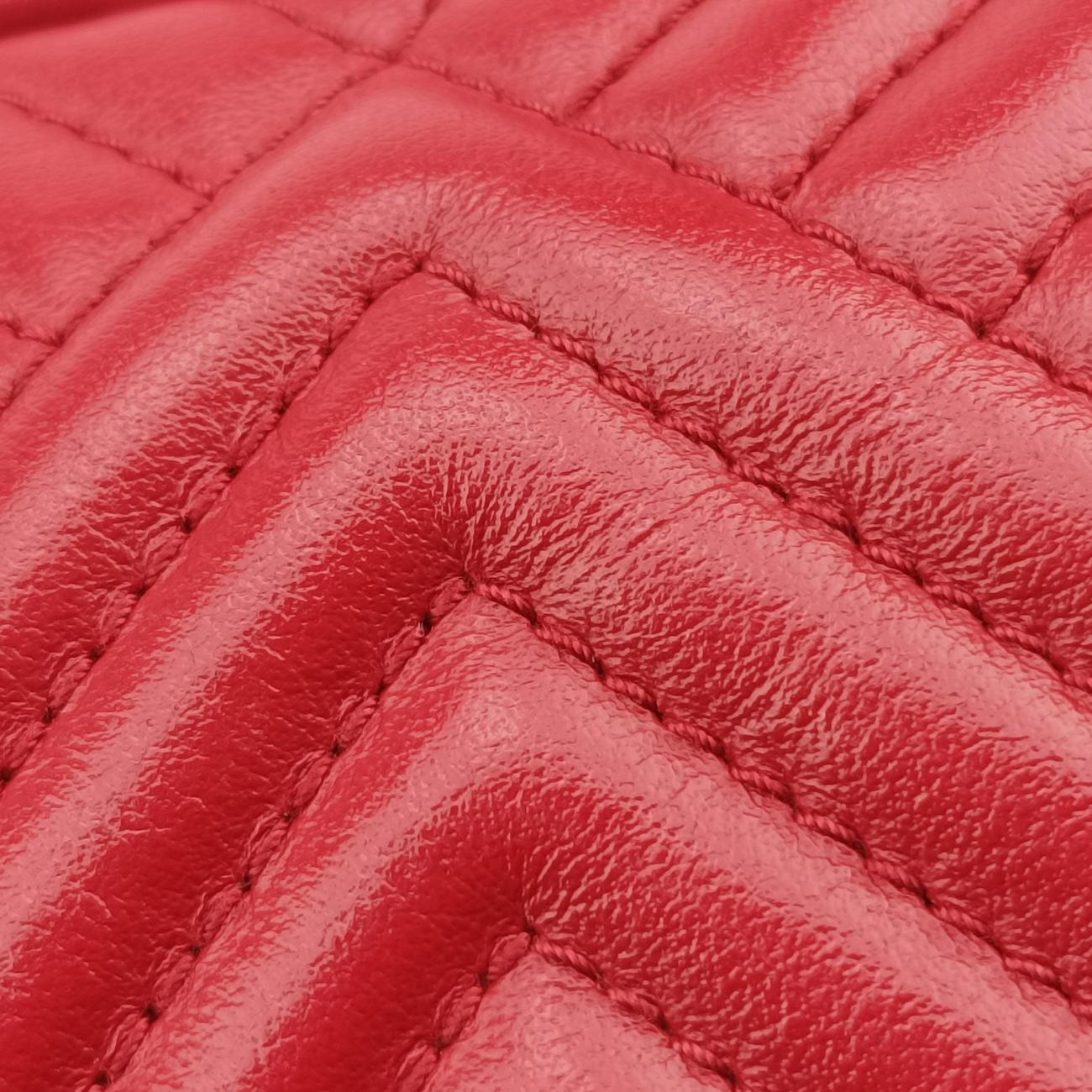 Pre-owned Prada Impunture Diagramme Red leather 1BH102 shoulderbag | stylenewstar