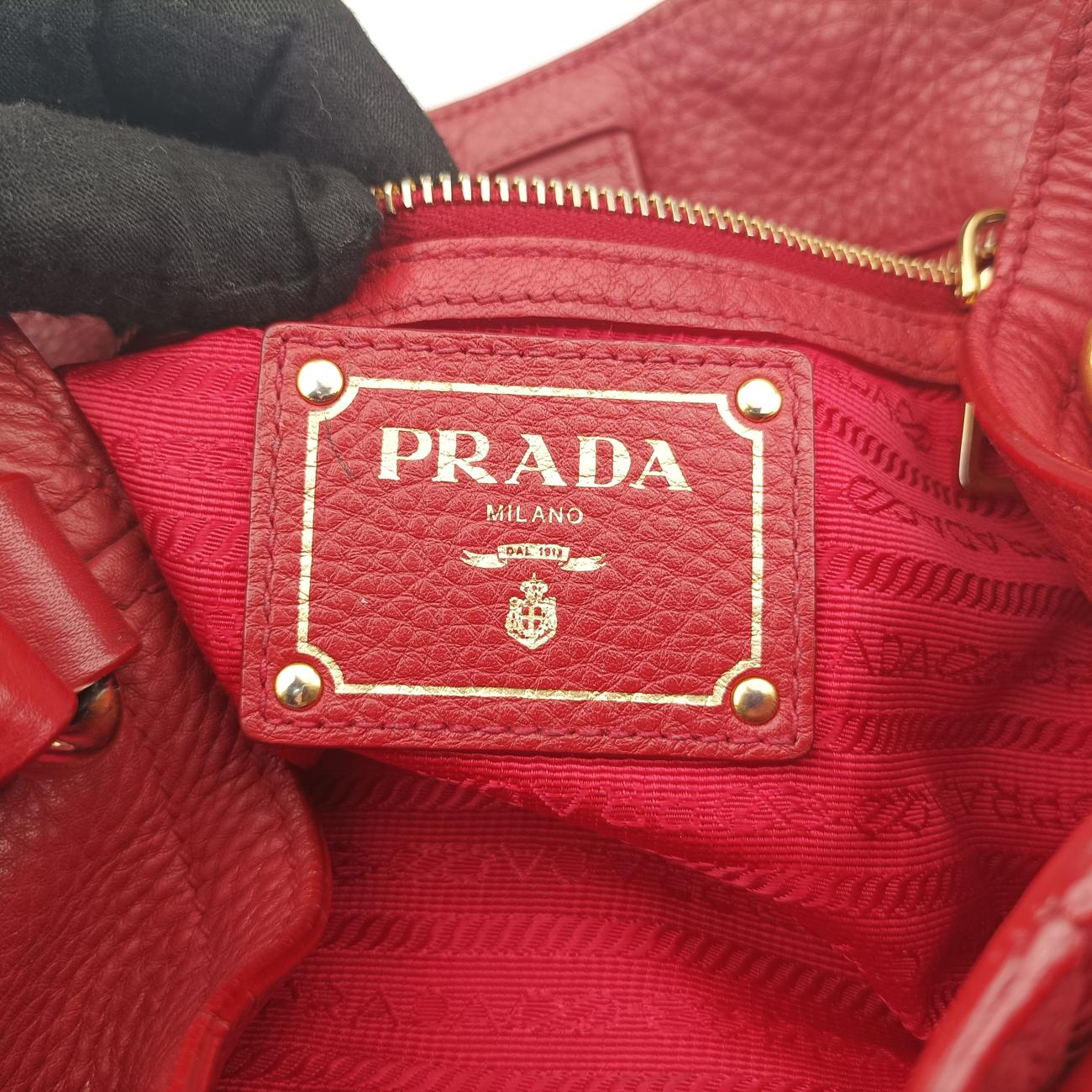 Pre-owned Prada Triangle logo Red Leather B2343M shoulderbag | stylenewstar