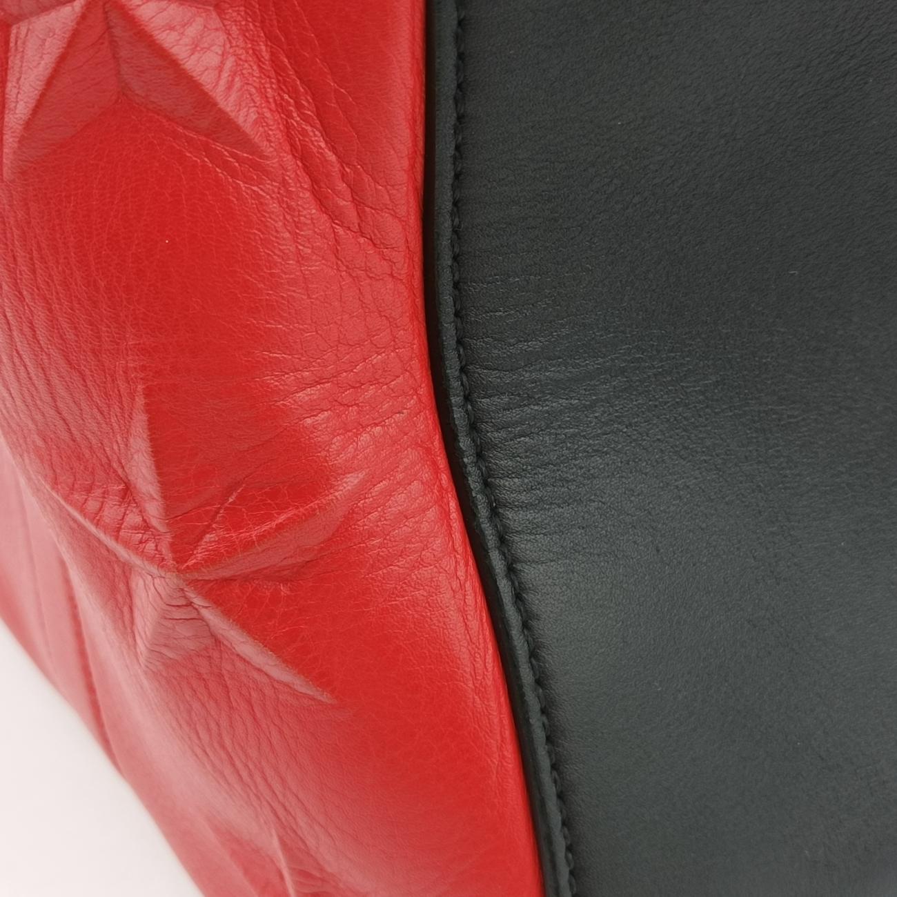 Pre-owned Givenchy Antigona Red×black Leather  shoulderbag | stylenewstar