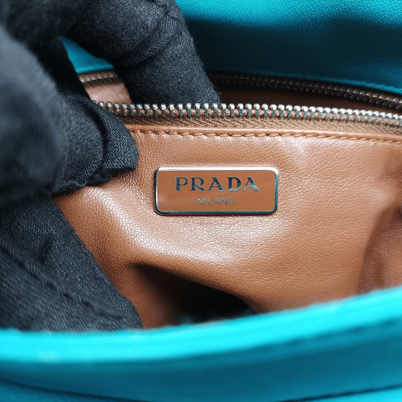 Pre-owned Prada Nappa Gaufre Nero Handbag Blue Nappa Leather  shoulderbag | stylenewstar