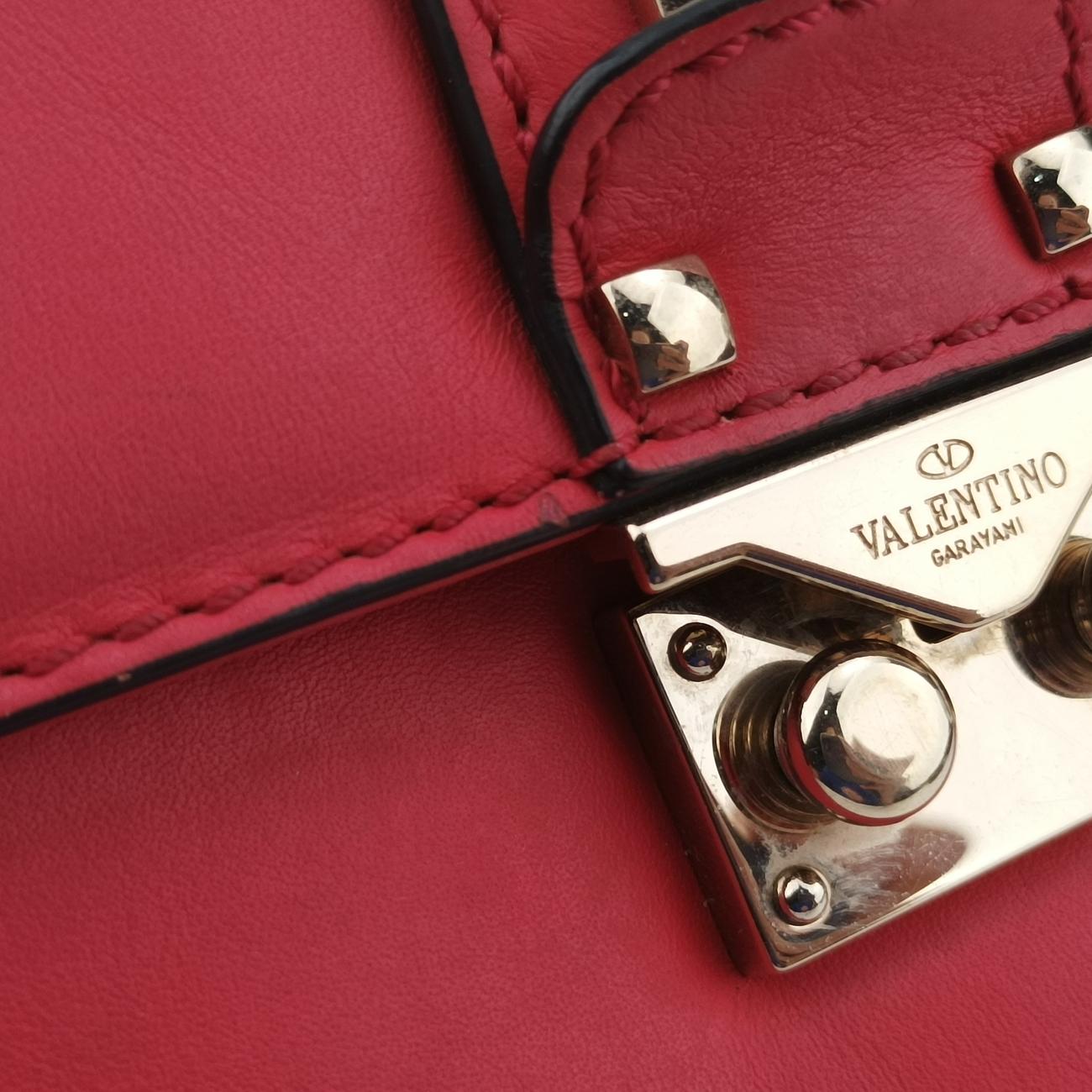 Pre-owned Valentino Rockstud Glam Lock Red Leather  shoulderbag | stylenewstar