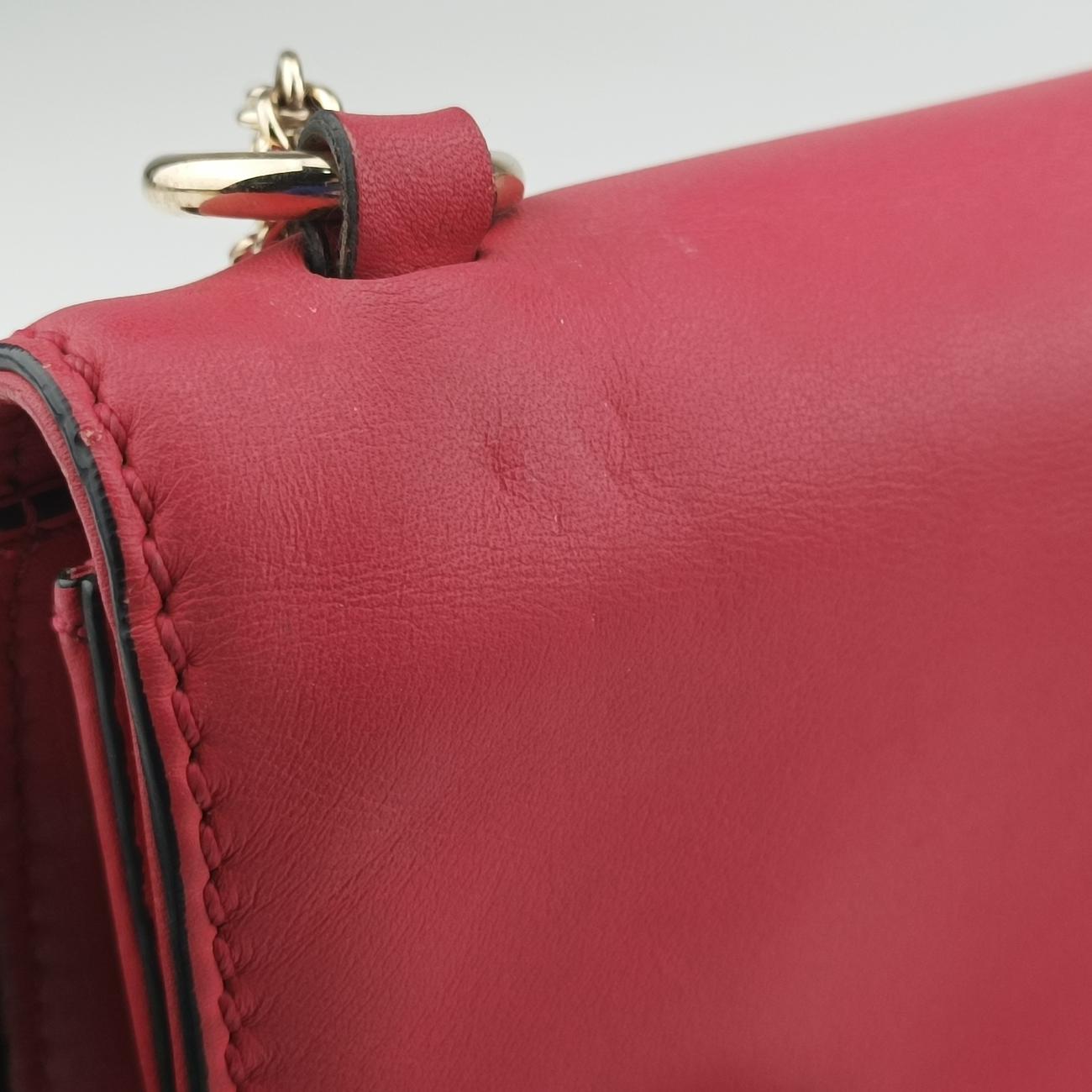 Pre-owned Valentino Rockstud Glam Lock Red Leather  shoulderbag | stylenewstar