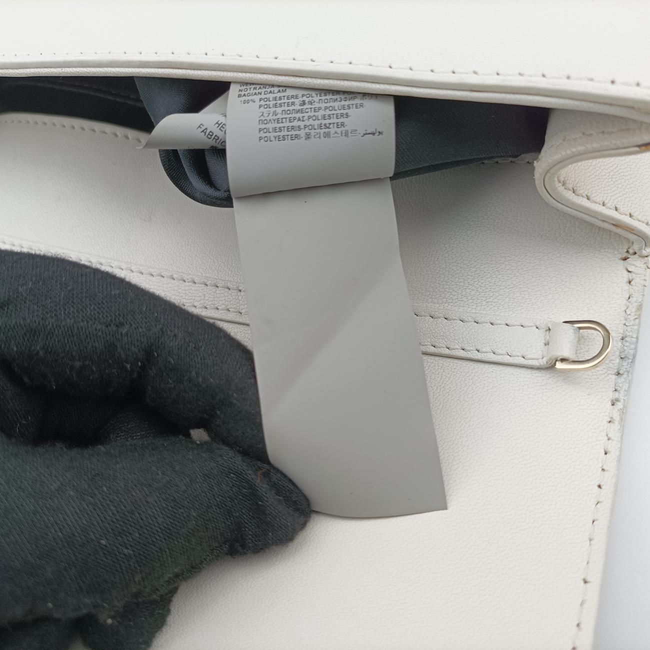 Pre-owned VERSACE La Medusa White Leather  shoulderbag | stylenewstar