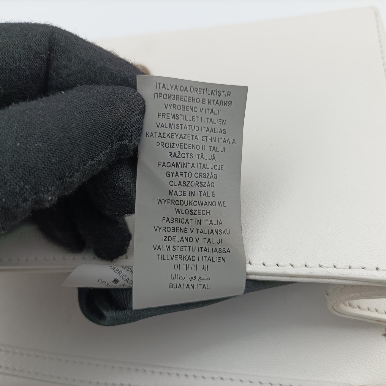 Pre-owned VERSACE La Medusa White Leather  shoulderbag | stylenewstar