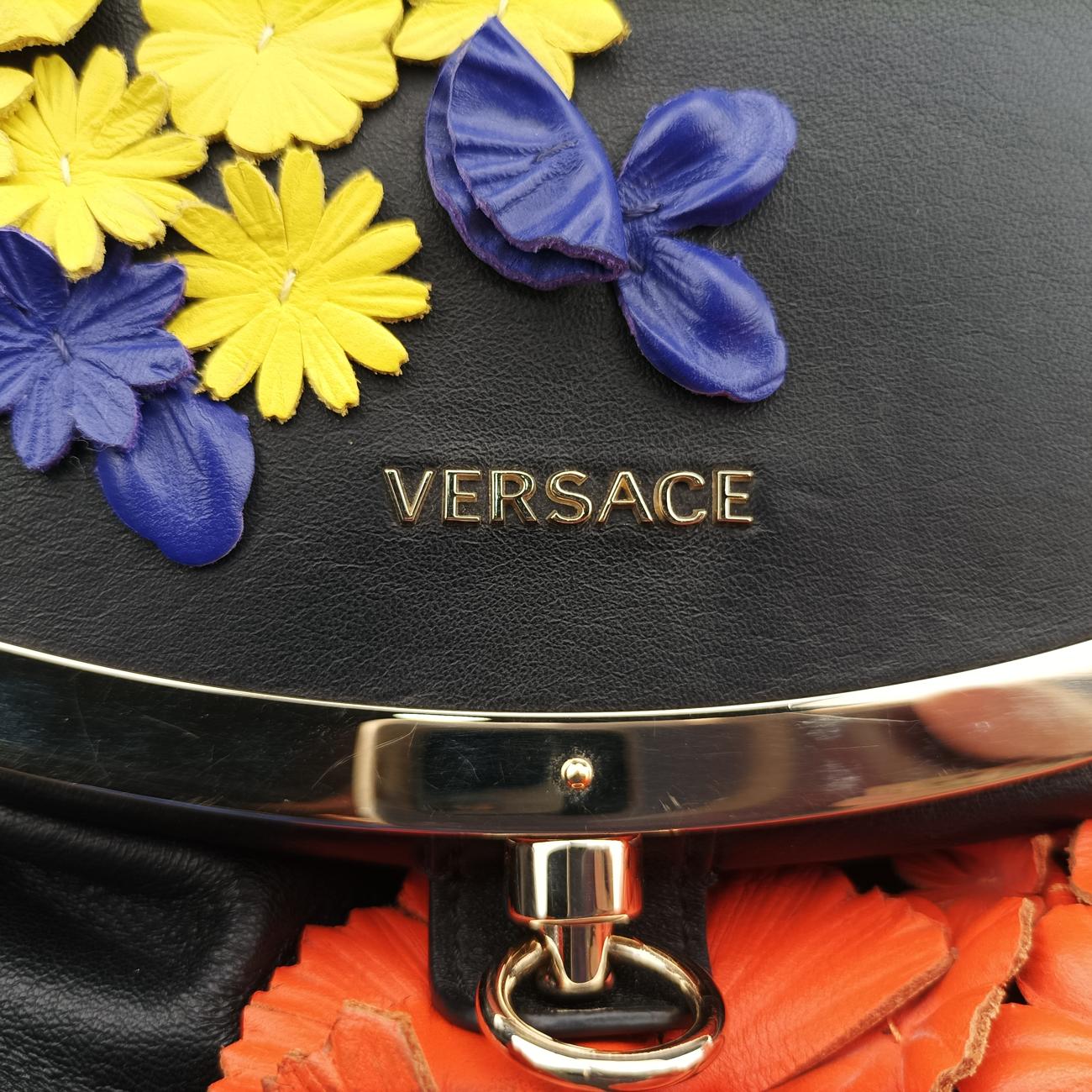 Pre-owned VERSACE Floral decoration Black×Multicolour Leather  shoulderbag | stylenewstar