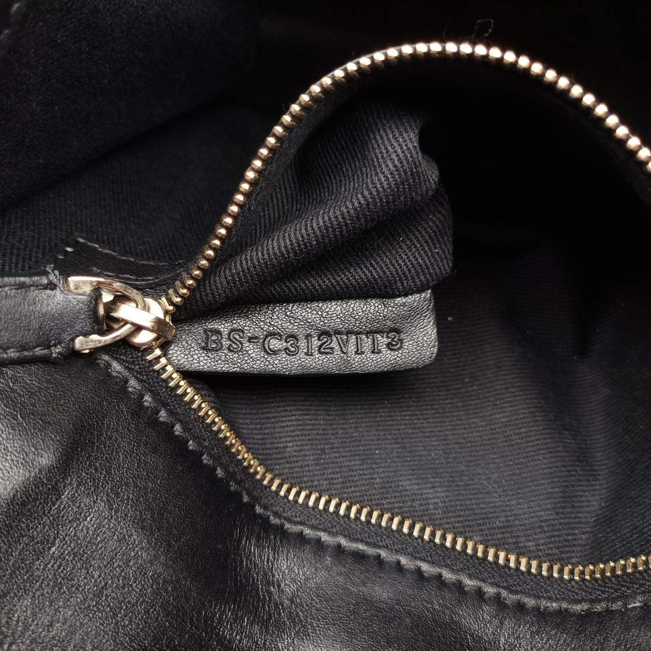 Pre-owned Valentino Rockstud Glam Lock Black Leather  shoulderbag | stylenewstar