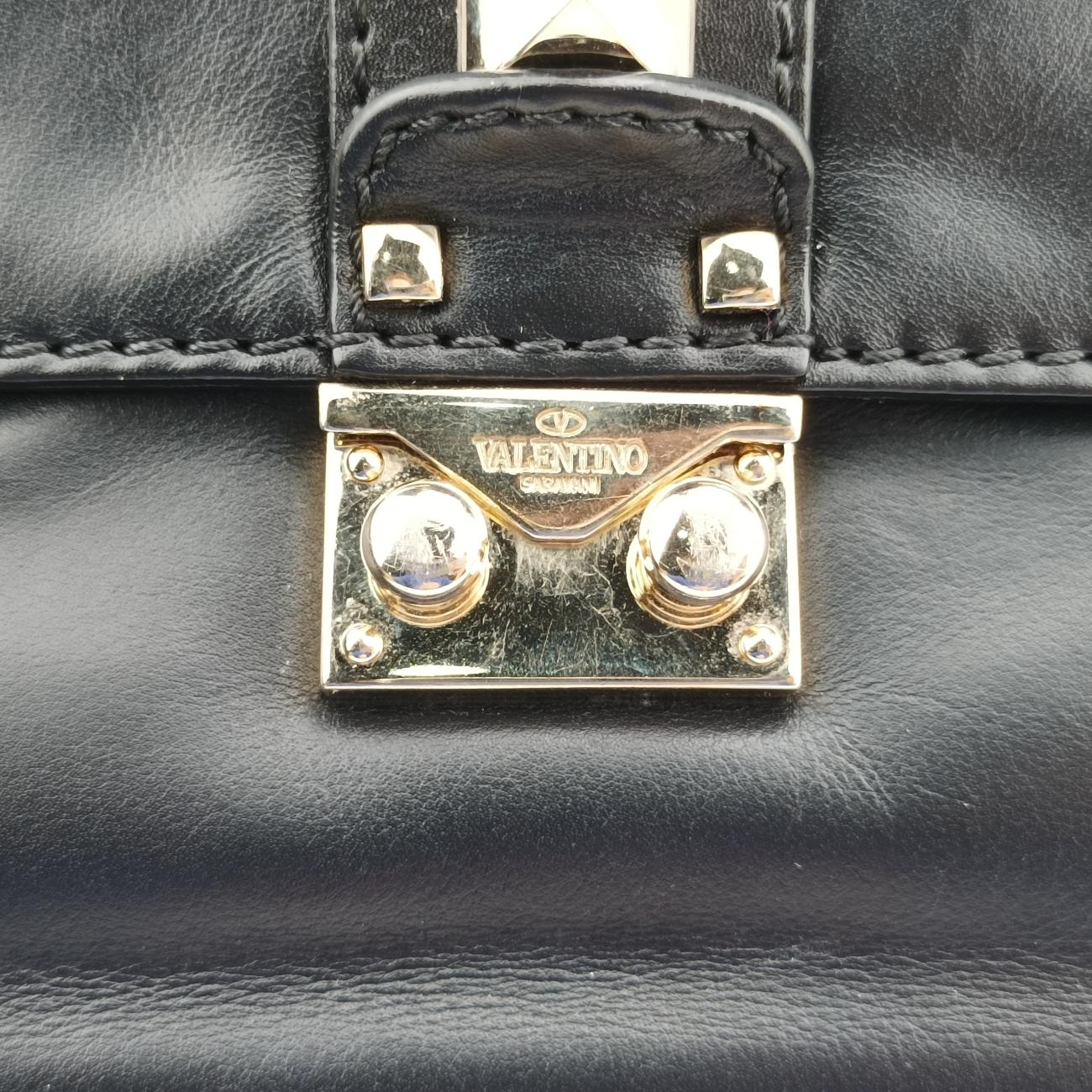 Pre-owned Valentino Rockstud Glam Lock Black Leather  shoulderbag | stylenewstar